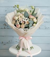 Букет цветов из:  Розы и Лизиантусы #REPLACE_PRED# Частые