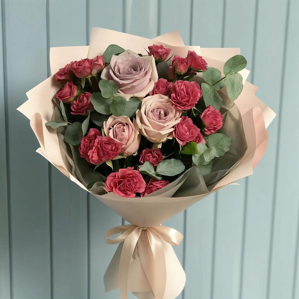 Букет цветов из: Гвоздики и Розы в Частые