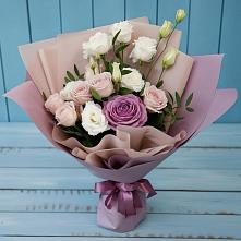 Букет цветов из:  Розы и Лизиантусы в Частые