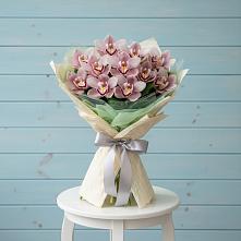 Букет цветов из:  Орхидеи и Розы в Частые