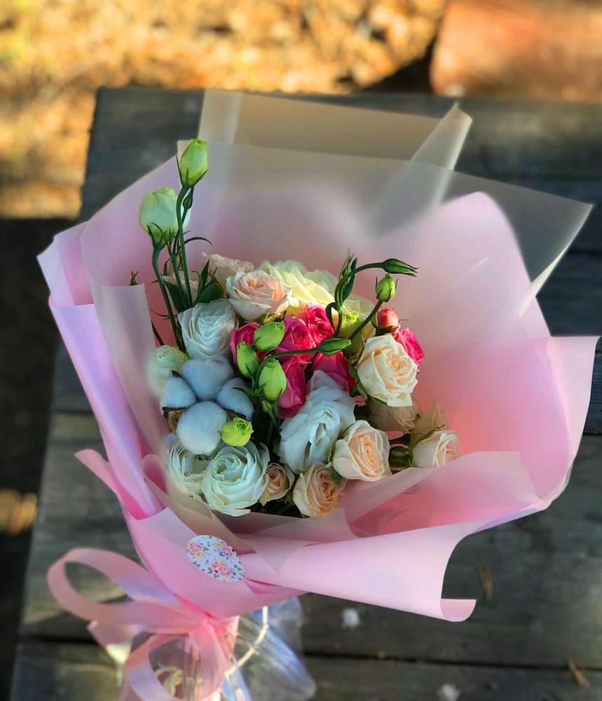 Букет цветов из: Розы и Лизиантусы в Частые