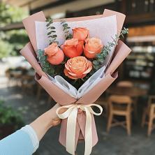 Букет цветов из:  Розы в Частые